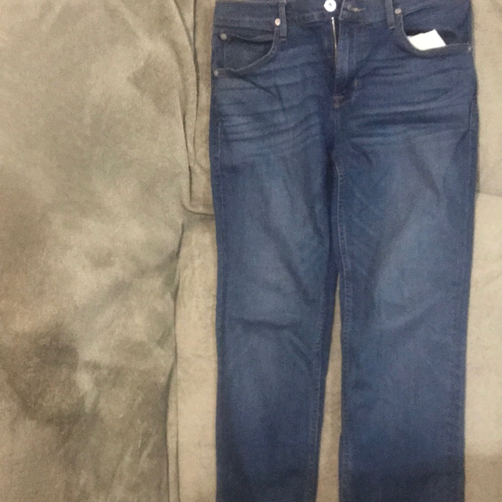 Jeans hudson size size 32 .model byron straight colour blue